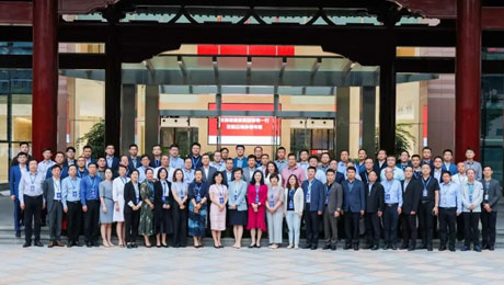 赋能提升，勇挑重担——bv1946伟德官网健康集团举办高级人才培养项目第三期管理主题培训