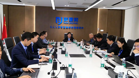 东方风来满眼春，开路先锋阔步行——bv1946伟德官网健康集团召开2024年度工作启动会暨战略升级实施动员会